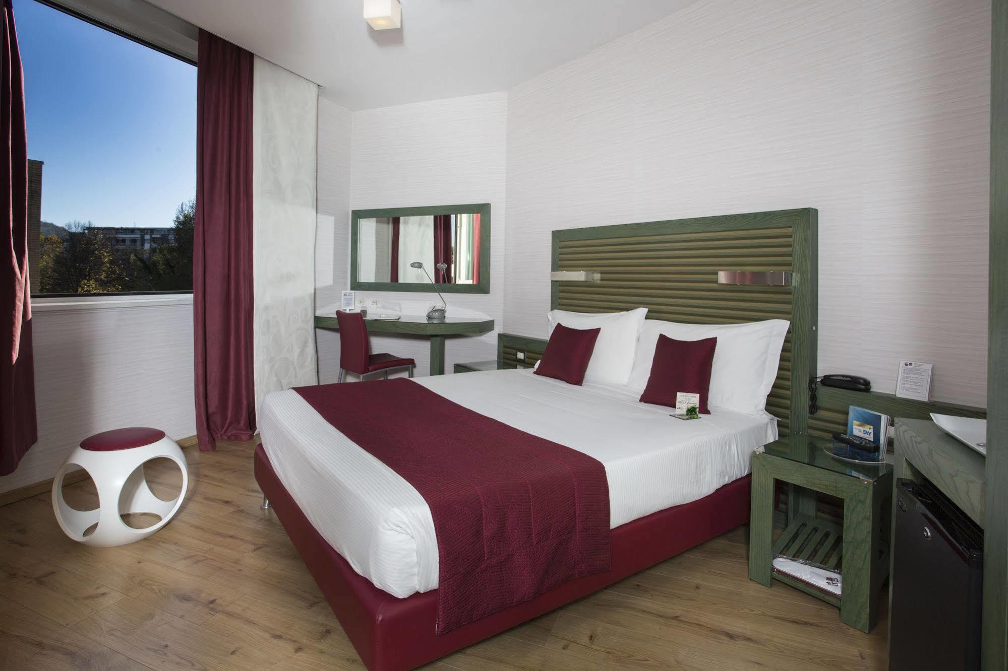 Best Western Ivrea Crystal Palace Banchette D'Ivrea Extérieur photo