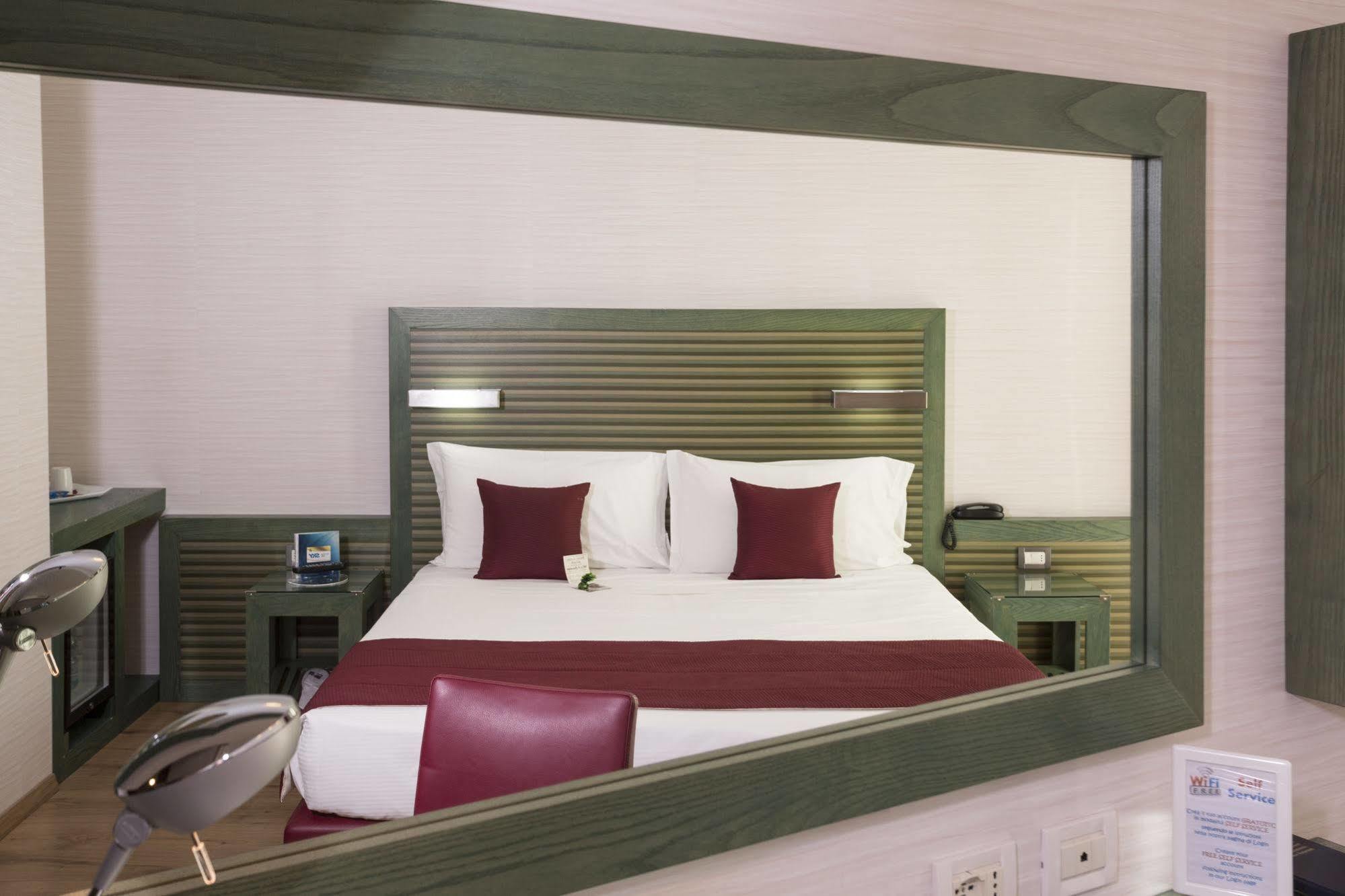Best Western Ivrea Crystal Palace Banchette D'Ivrea Extérieur photo