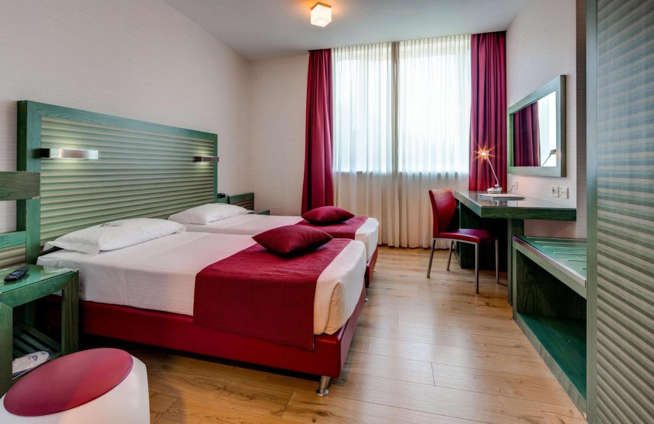 Best Western Ivrea Crystal Palace Banchette D'Ivrea Extérieur photo
