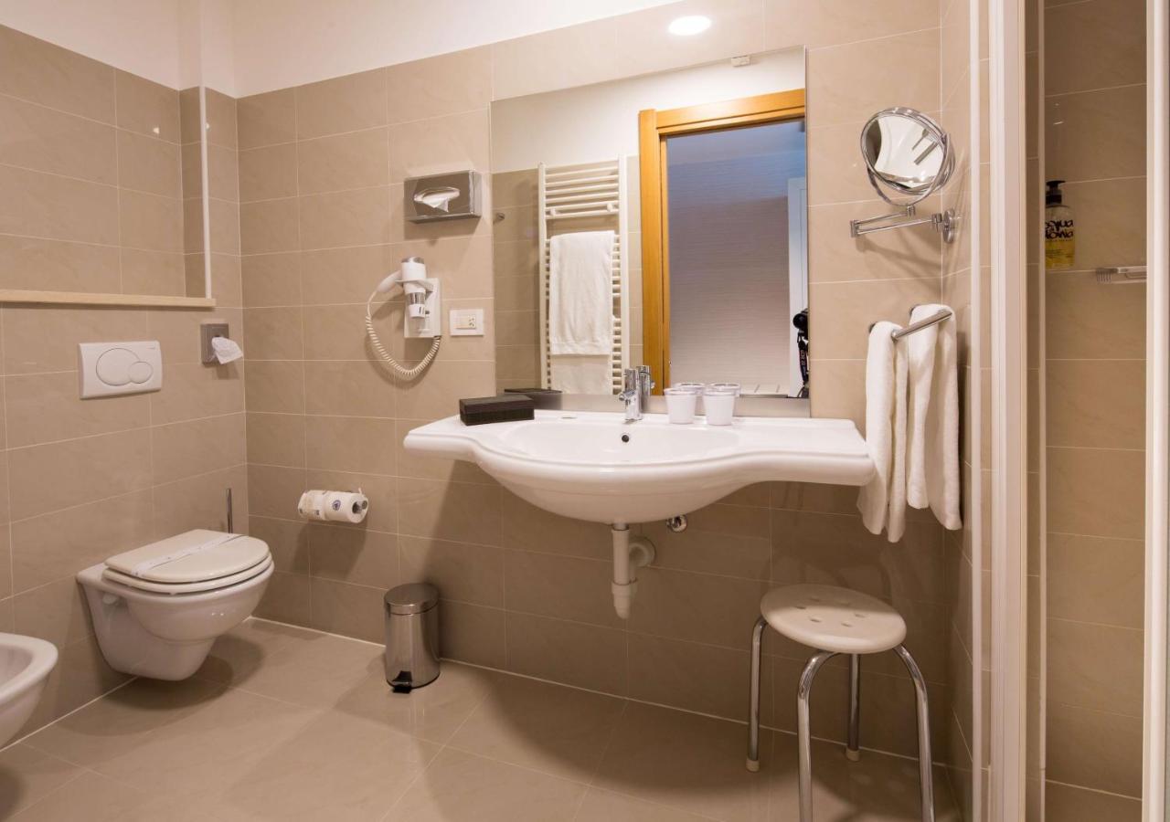 Best Western Ivrea Crystal Palace Banchette D'Ivrea Extérieur photo